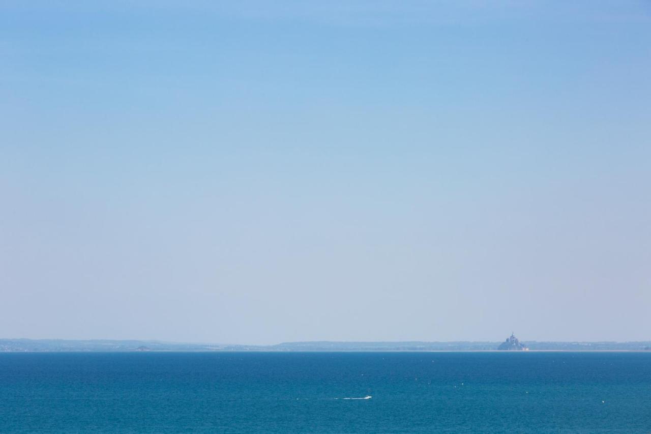 La Metairie-Du-Vauhariot - Vue Mer Et Mont Saint Michel - Piscine Chauffee - Acces Gr34 カンカル エクステリア 写真